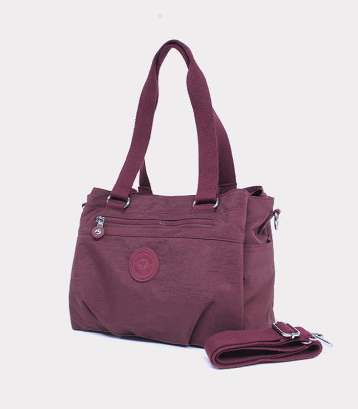 accesorios modernos con parche circular negocio